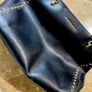 Micheal Kors leather Purse
